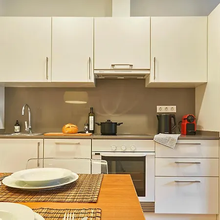 Catalan Comfort Near Sagrada Familia By Myrentalhost Apartment Barcelona